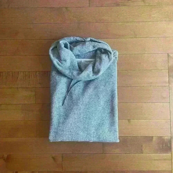 Roots |  Heather grey cowl neck sweater size large - Picture 2 of 3